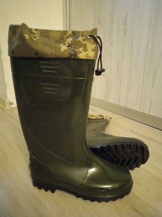 Чоботи чоловічі військові нові