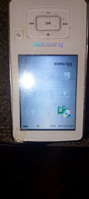 Mp3 плеєр від компанії Transcend на 8 Гб. Б/У в гарному стани.