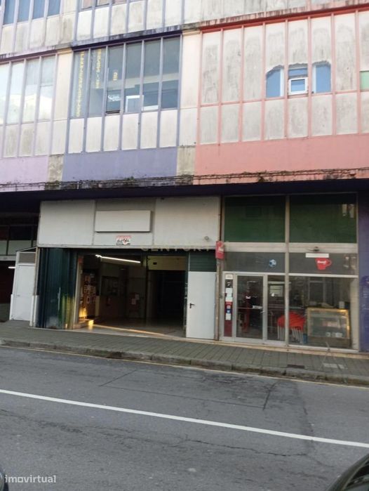 Oportunidade Única no Centro Comercial STOP – Porto