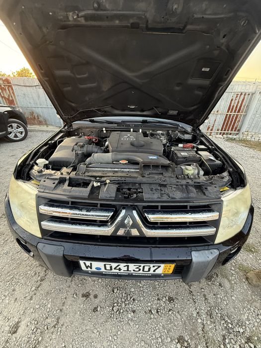 Автошрот митсубиси Паджеро Вагон3,4 Pajero Wagon4 3.2/3.0 запчастиШрот