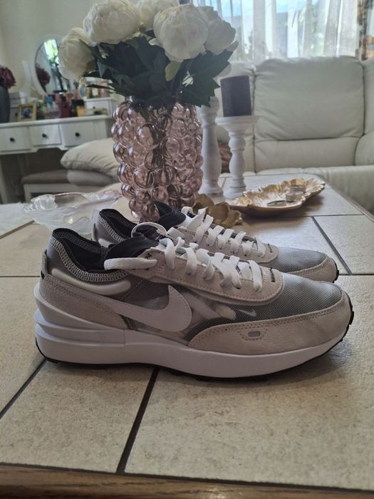 Оригінальні кросівки Nike Waffle One