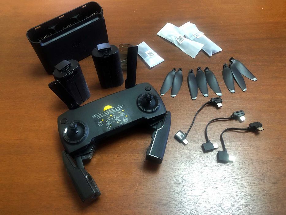 KIT Drone DJI Mavick Combo (Mala, 2 baterias e acessórios)