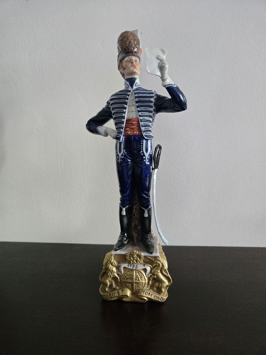 Wyjątkowa Oryginalną figurka porcelanowa żołnierzy Capodimonte