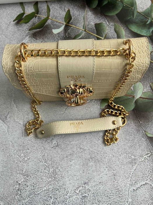 Сумкаочка-клатч чёрная, бежевая