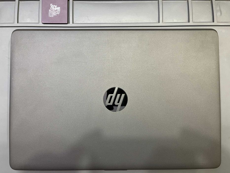 Ноутбук HP 250 G6, Intel Core i7-7500U, 16Gb RAM, 250 Gb SSD