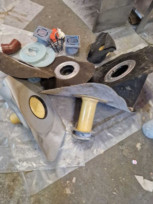 Wpusty dachowe z kołnierzem bitumicznym 6 sztuk