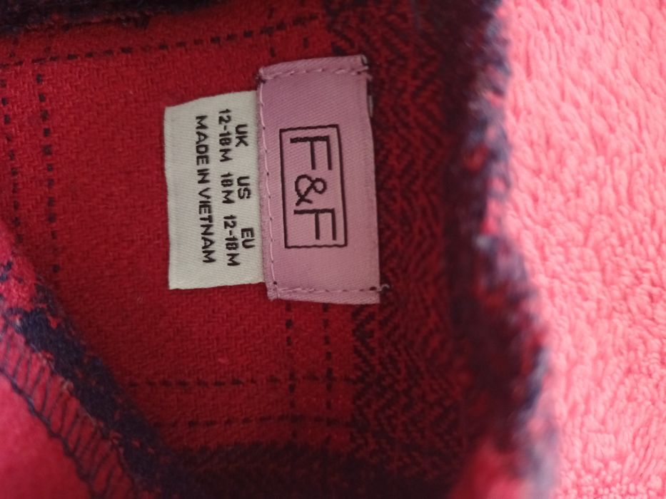 Piękna sukienka w kratę r. 80-86