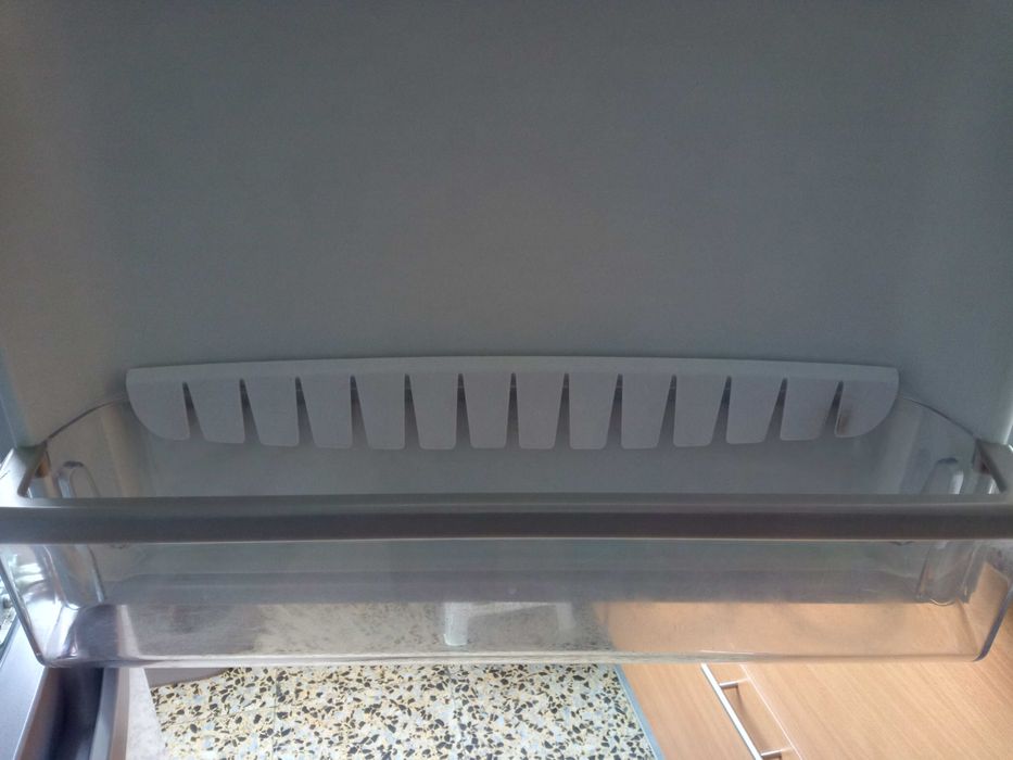 Prateleiras frigorifico Ariston