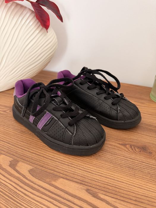 Кросівки , кеди