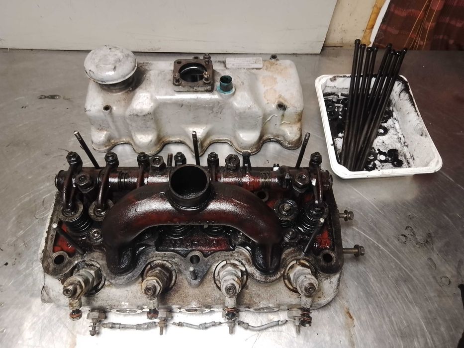 Głowica Hanomag Perfekt 400 części silnikowe