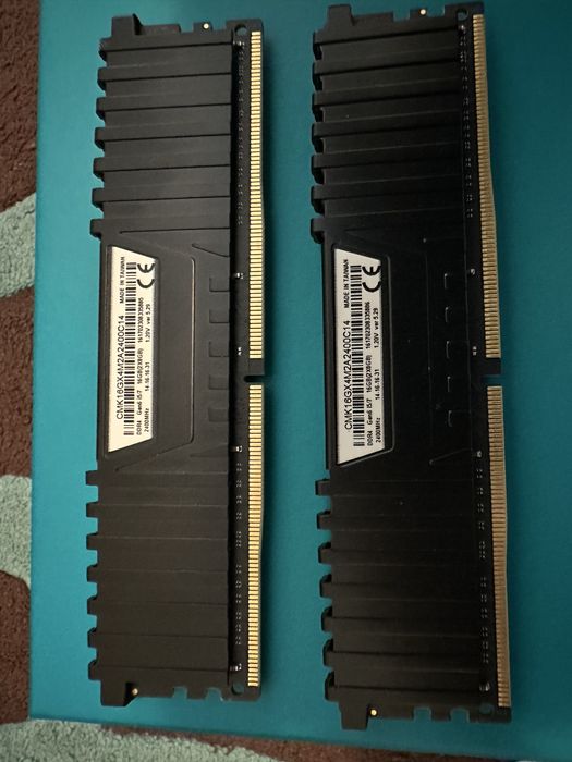 Vendo: Gigabyte B560M DH3 / i3 10105F /32Gb Ram