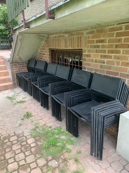 Krzesła ogrodowe do restauracji, hotelu czarne GO IN