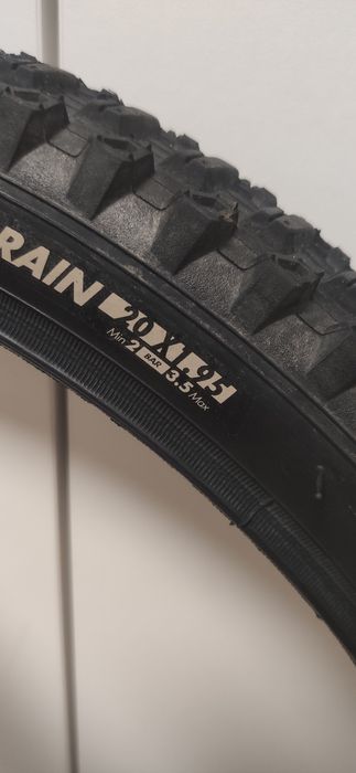 2 X pneus 20'' polegadas 20x1.75 novos