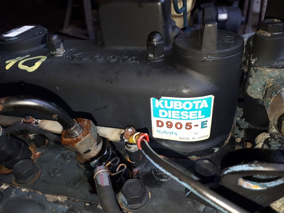 Silnik kubota D 905 e