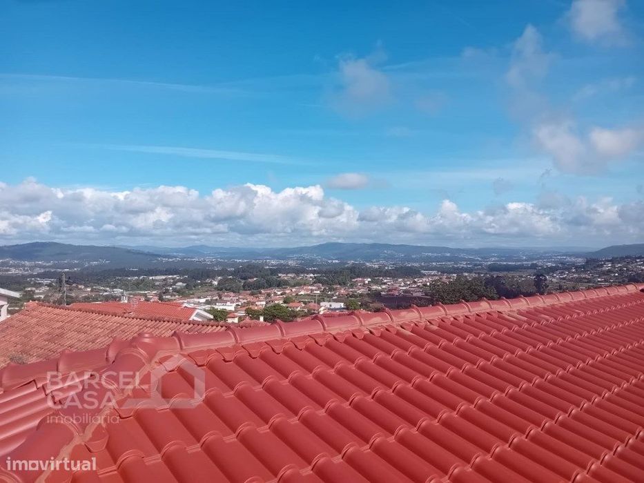 Exclusividade e Charme em Pedra: Moradia Individual T3 em Carapeços...