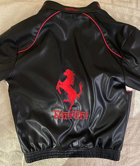 Кожанка  Ferrari