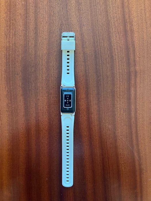 Smartwatch Fitness Dourado