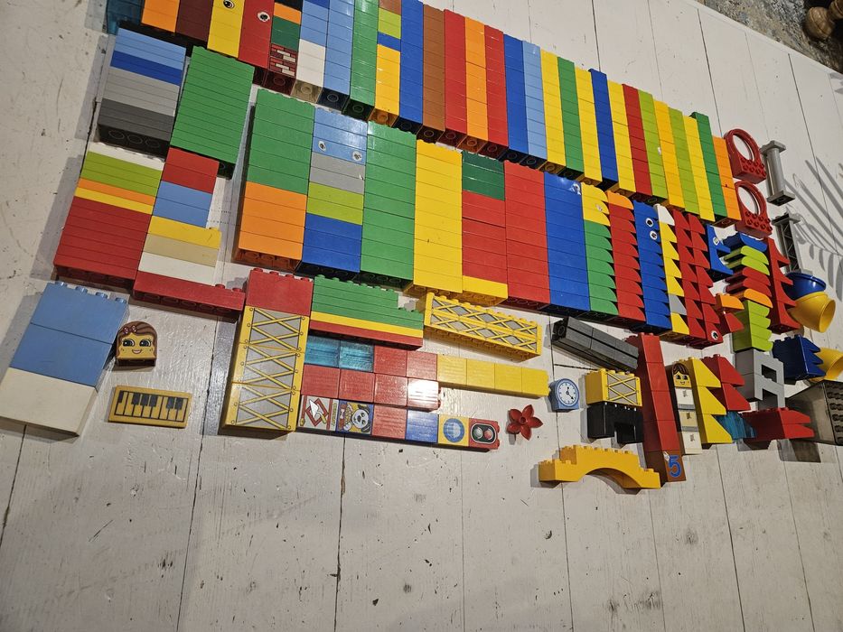 Mega zestaw Lego Duplo 550 elementów.