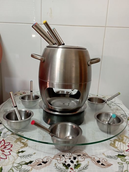 Conjunto de foundue inox usado 1 vez