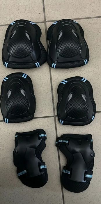 Kask do jazdy na deskorolce+ ochraniacze KY-B003 ABS