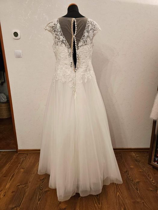 Suknia ślubna + dodatki