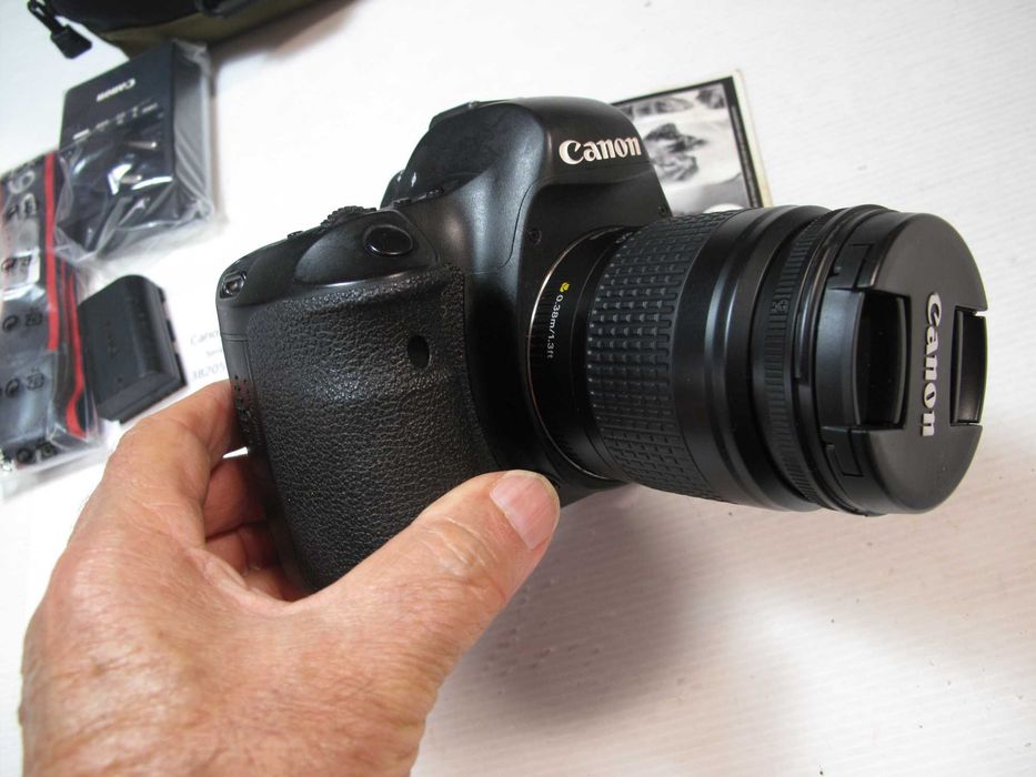 Canon 6D em excelente condição, com ou sem lente- Ver descrição e Fotos