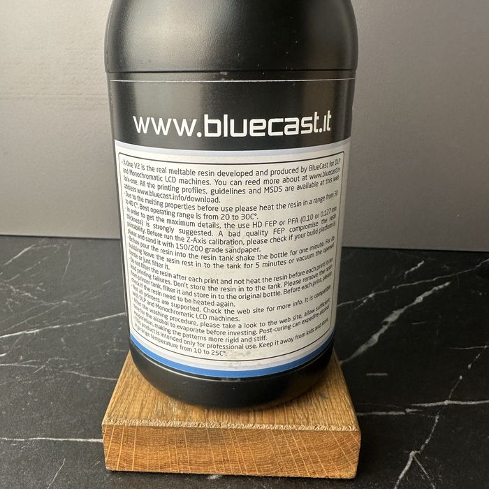 Фотополімерна смола BlueCast X-ONE для LCD/DLP 3D принтерів 0,5 л
