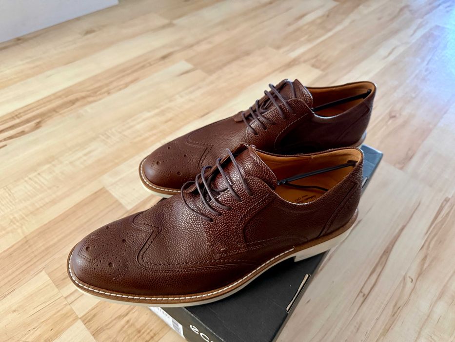 buty Ecco Biarritz 0ksfordy r. 44 , kolor- brązowe, biała podeszwa