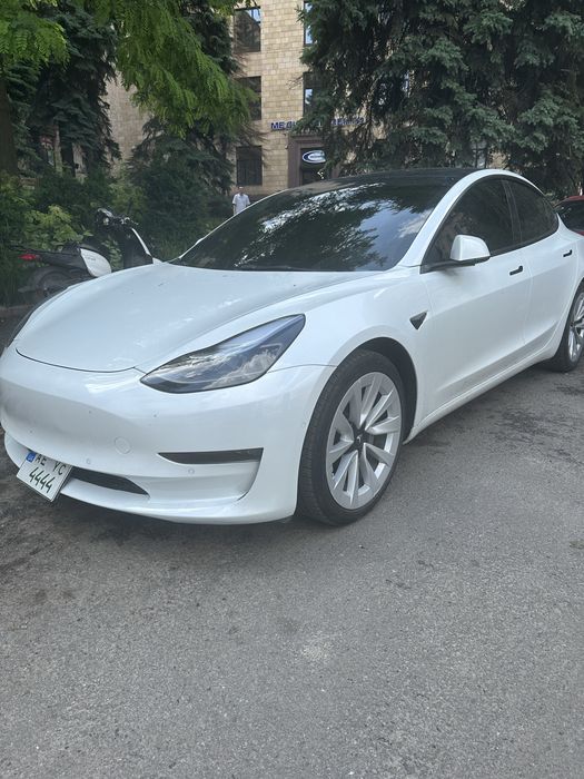 Аренда авто  Днепр (вся Украина) Tesla Model 3 2022 Restyle