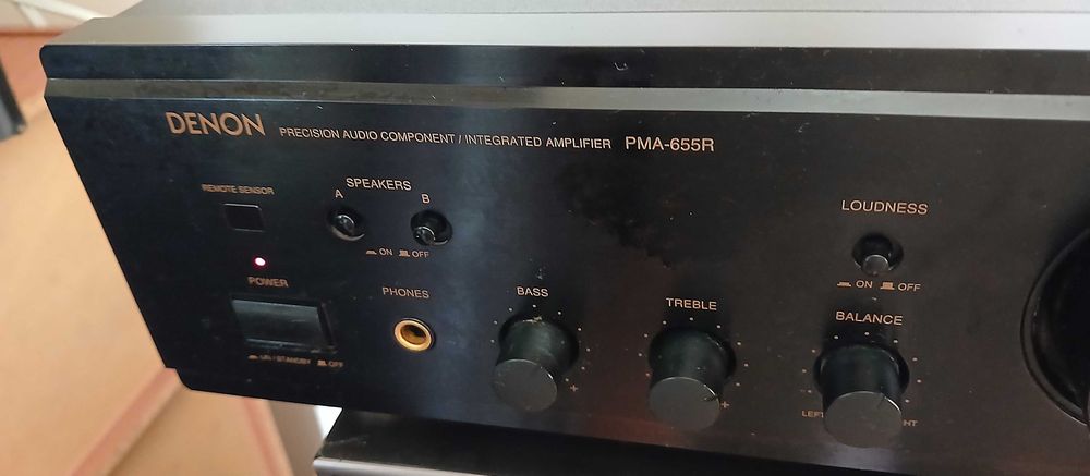 Amplificador de áudio Denon PMA-655R estéreo