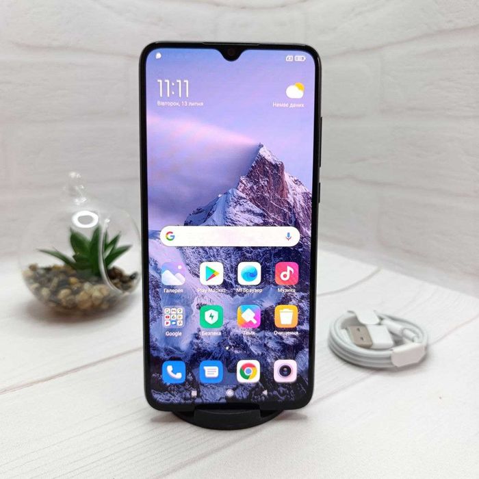 Продам телефон Xiaomi Mi 9 Lite 6/64Gb NFC в гарному стані