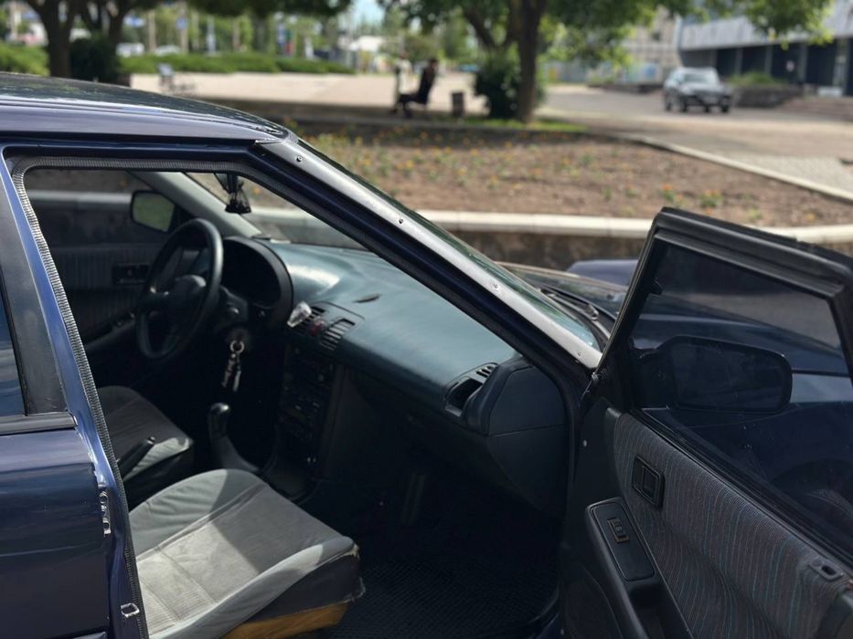 Продам Mazda 323 1.6 бенз!