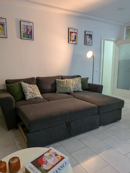 Vendo Sofá-cama chaise loungue com arrumação