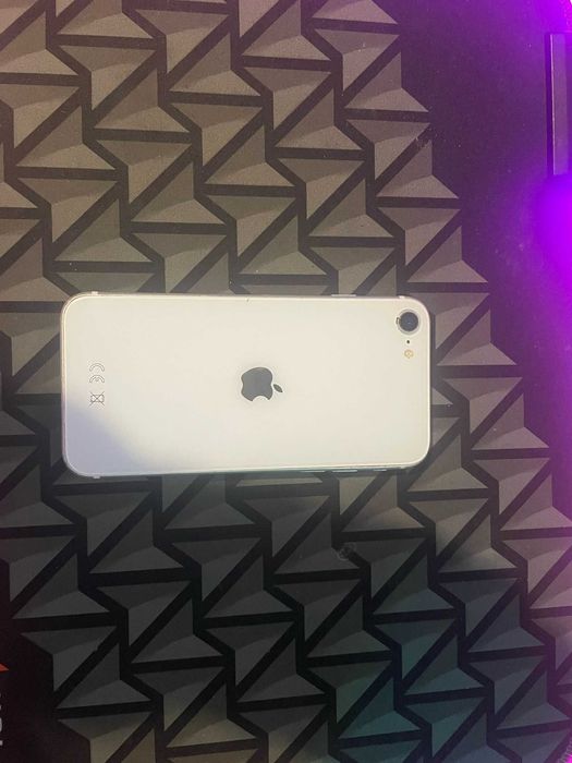 iPhone SE 2020 64gb