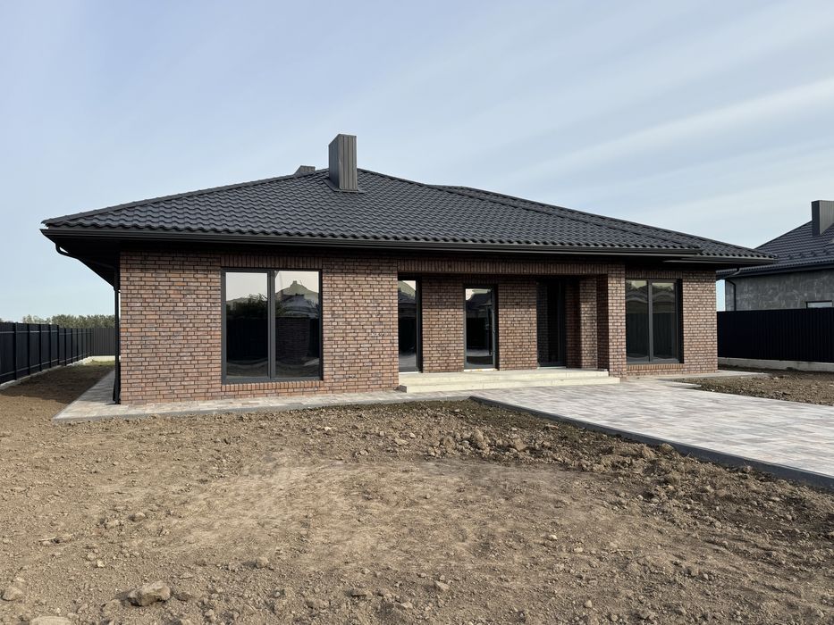 Елітний Будинок з клінкерної цегли  Луцьк- с.Тарасове