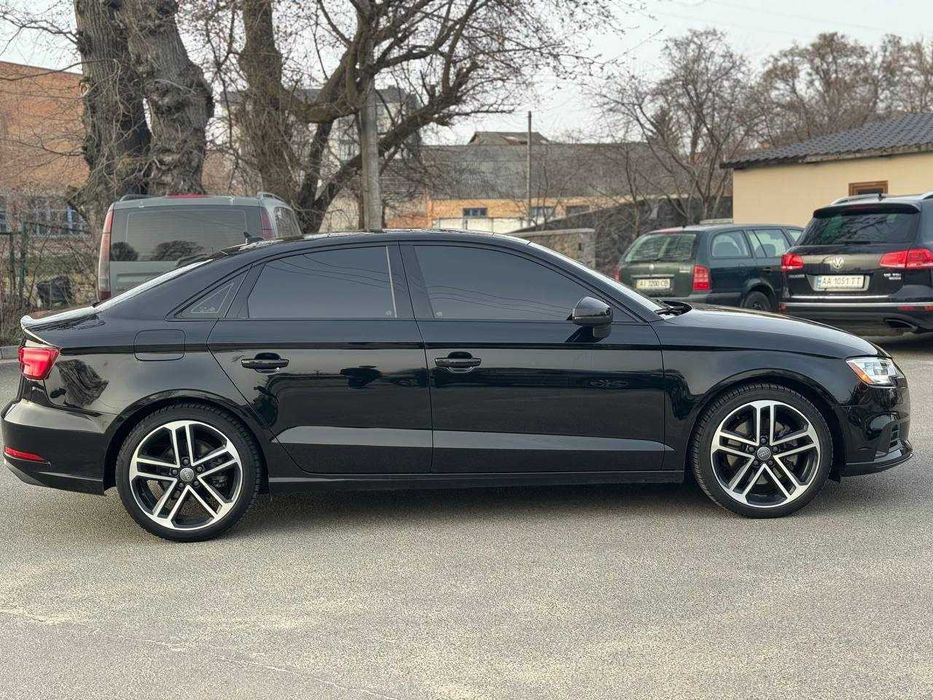Продам AUDI A3 2019
