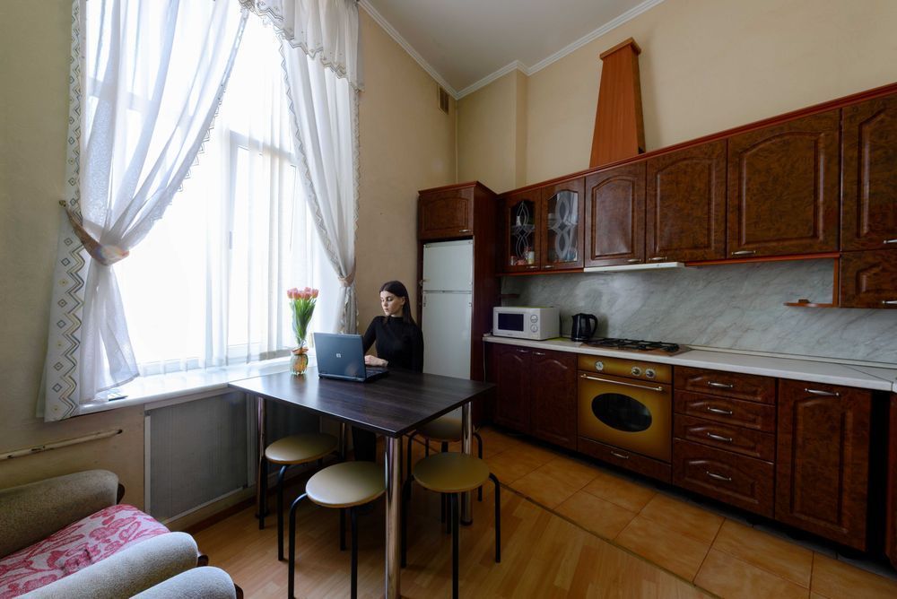 Общежитие Киев VIP Хостел Центр Метро Площадь Льва Толстого