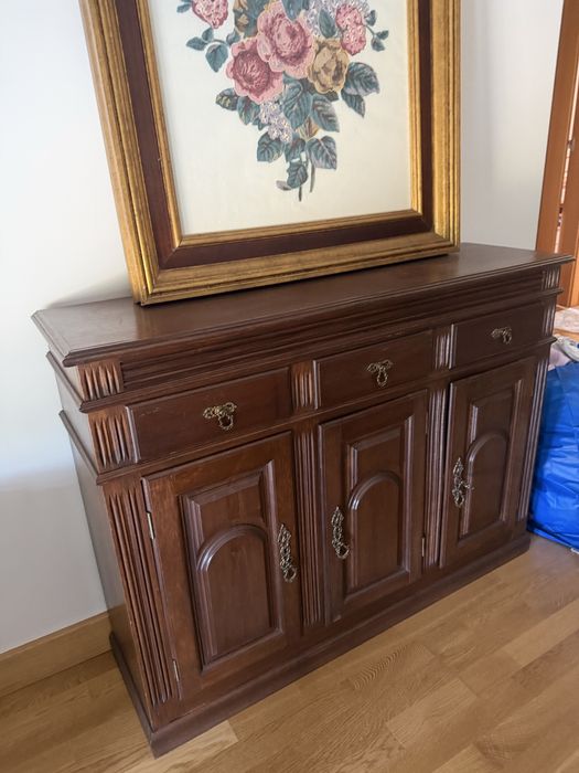 Consola de madeira