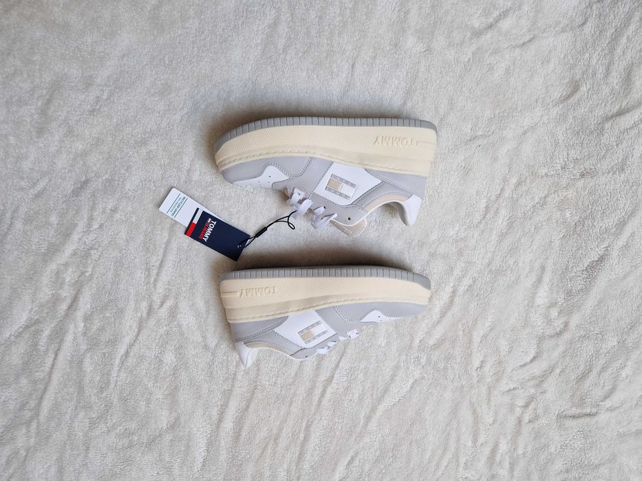 Nowe damskie buty sportowe na platformie Tommy Hilfiger rozmiar 37