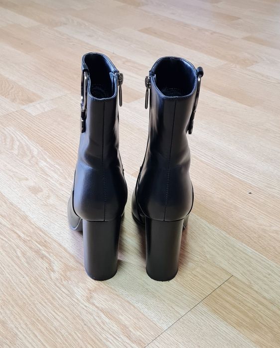 Черевики, ботильйони