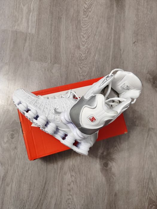 Nike shox TL biale w rozmiarze 39