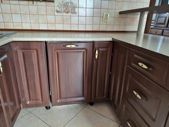 Meble kuchenne w zabudowie i sprzet agd