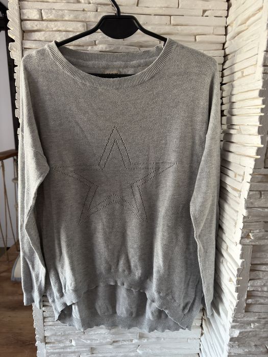 Cienki sweterek marki ONLY