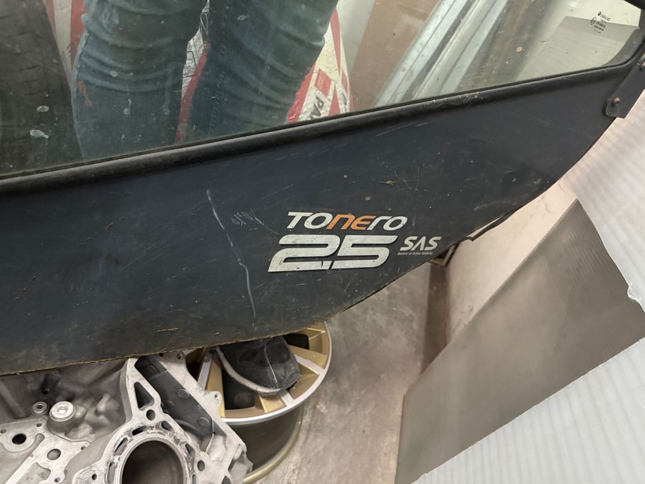 Drzwi toyota tonero 25