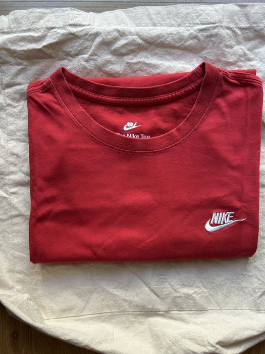 Tshirt The Nike Tee vermelha tamanho L