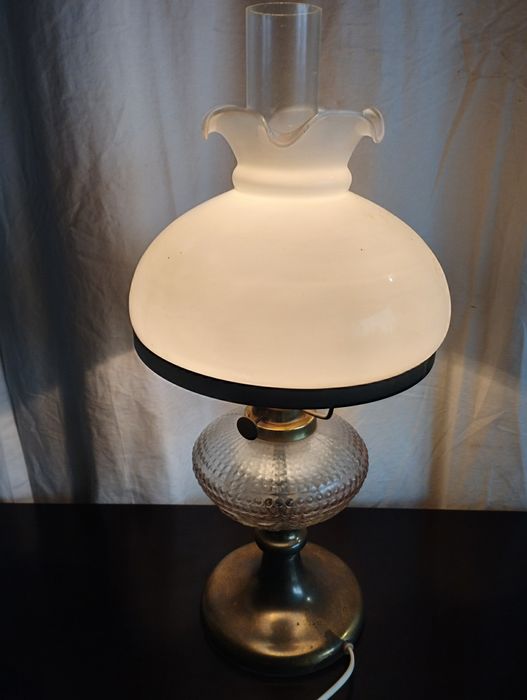 Lampka nocna, mosiądz, szkło, antyk.