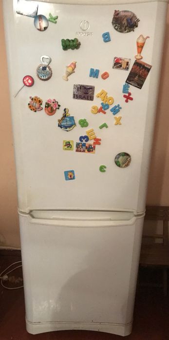 Холодильник Индезіт не дає холод