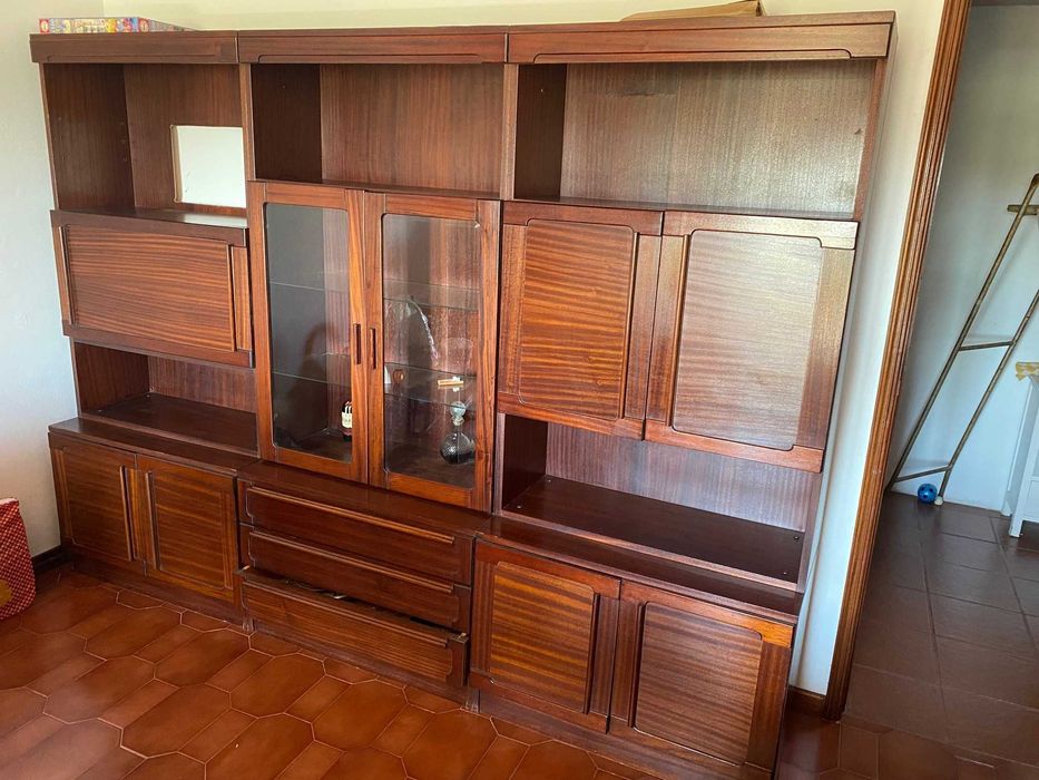 Movel de Sala com vitrine