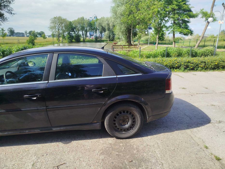 Sprzedam Opla Vectre 2003r