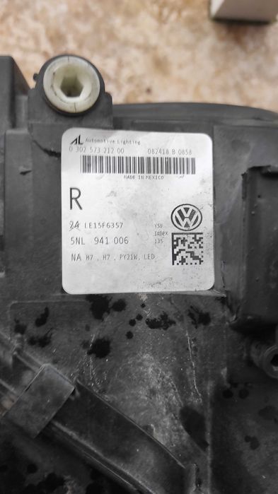 Фара передня права 5NL941006 для Тігуан 2 USA